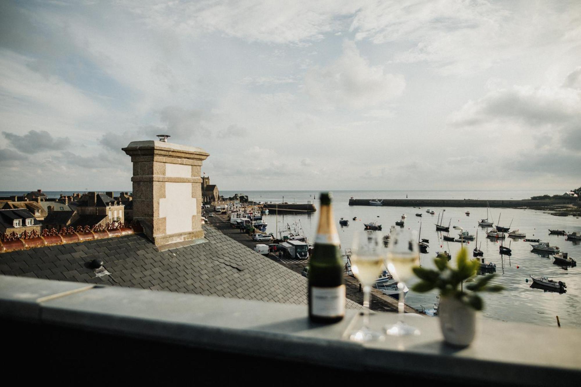 Le Mora Hotes Barfleur Extérieur photo